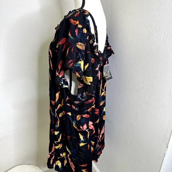 Torrid Smocked Cold-Shoulder Blouse‎ Gauze Leaf Black NWT Front Buttons Size 4x - Picture 7 of 16